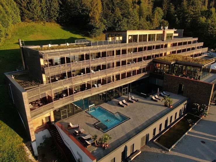 armona hotel