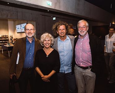 Dr Harald Lesch, Brigitte Weninger, Dr Gerhard Hüther und Thomas Weninger (CR) Niclas Weninger